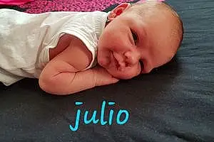 Prénom bébé Julio