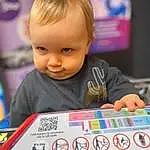 Sourire, Baby Playing With Toys, Bambin, Fun, Enfant, Jouets, Baby, Indoor Games And Sports, Play, Gadget, Room, Games, Recreation, T-shirt, Learning, Assis, Personne