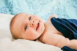 Prénom bébé Lohann