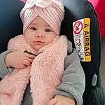 Visage, Cap, Comfort, Fur Clothing, Baby & Toddler Clothing, Baby, Rose, Headgear, Bambin, Jacket, Glove, Linens, Stuffed Toy, Peluches, Poil, Woolen, Knit Cap, Wool, Fashion Accessory, Scarf, Personne, Headwear