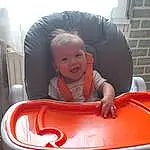 Sourire, Mouth, Comfort, Fun, Bambin, Happy, Assis, Chair, Baby & Toddler Clothing, Thumb, Auto Part, Baby, Leisure, Plastic, Enfant, Carmine, Bumper, Fenêtre, Lap, Vacation, Personne