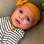 Enfant, Baby, Yellow, Bambin, Head, Peau, Joue, Lip, Headgear, Baby & Toddler Clothing, Hair Accessory, Baby Sleeping, Personne