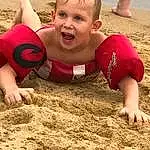 Blond, Enfant, Finger, Fun, Fille, Hand, Happiness, Human Hair Color, Mouth, Play, Red, Sand, Bambin
