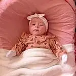 Head, Peau, Hand, Bras, Yeux, Jambe, Comfort, Dress, Human Body, Neck, Oreille, Sleeve, Baby & Toddler Clothing, Gesture, Rose, Baby, Baby Sleeping, Linens, Bambin, Peach, Personne, Headwear
