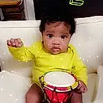 Enfant, Bambin, Drum, Hand Drum, Baby, Fun, Play, Jambe, Mouth, Sourire, Personne