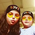 Lunettes, Lip, Vision Care, Facial Expression, Goggles, Mouth, Eyewear, Cap, Jaw, Sunglasses, Helmet, Happy, Cool, Sports Gear, Selfie, Personal Protective Equipment, Fun, Event, Enfant, Voyages, Personne, Headwear