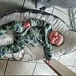 Camouflage, Military Camouflage, Comfort, Cargo Pants, Baby, Linens, Pattern, Bambin, Assis, Bois, Military Person, Enfant, Sieste, Soldier, Sleep, Room, Uniform, Personne