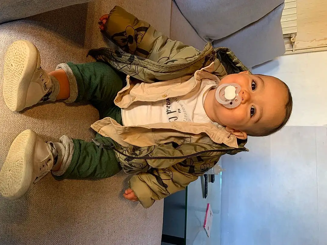 Camouflage, Military Camouflage, Comfort, Bois, Walking Shoe, Sneakers, Military Uniform, Outdoor Shoe, Chapi Chapo, Space, Military Person, Human Leg, Soldier, Boot, Enfant, Carmine, Military, Baby, Pattern, Uniform, Personne