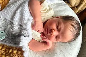 Prénom bébé Amélya