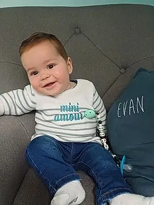 Prénom bébé Evan
