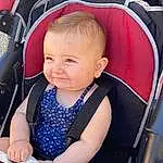 Photograph, Comfort, Sourire, Black, Bleu, Baby Carriage, Baby & Toddler Clothing, Baby, Bambin, Car Seat, Beauty, Auto Part, Baby Products, Fun, Enfant, Electric Blue, Chair, Assis, Lap, Personne